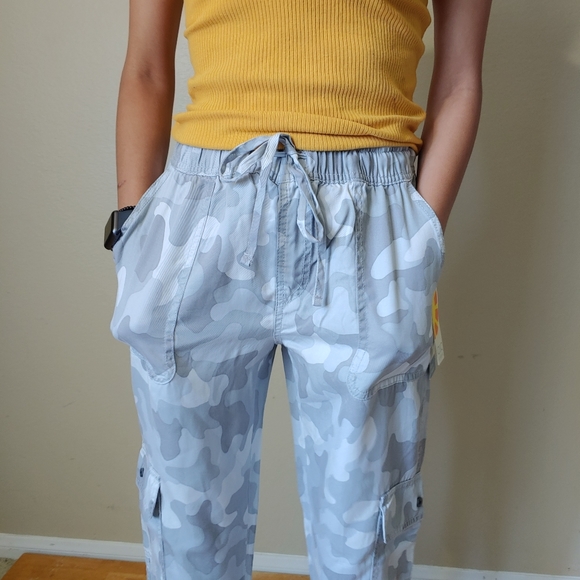 C & C California - Grey 6 pocket cargo pants, elastic waist with drawstring - S - Picture 4 of 10